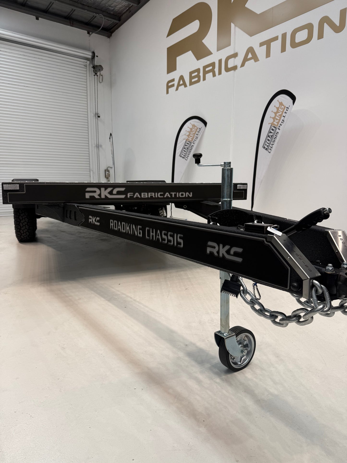 Roadking H2 Hauler - Standard Model