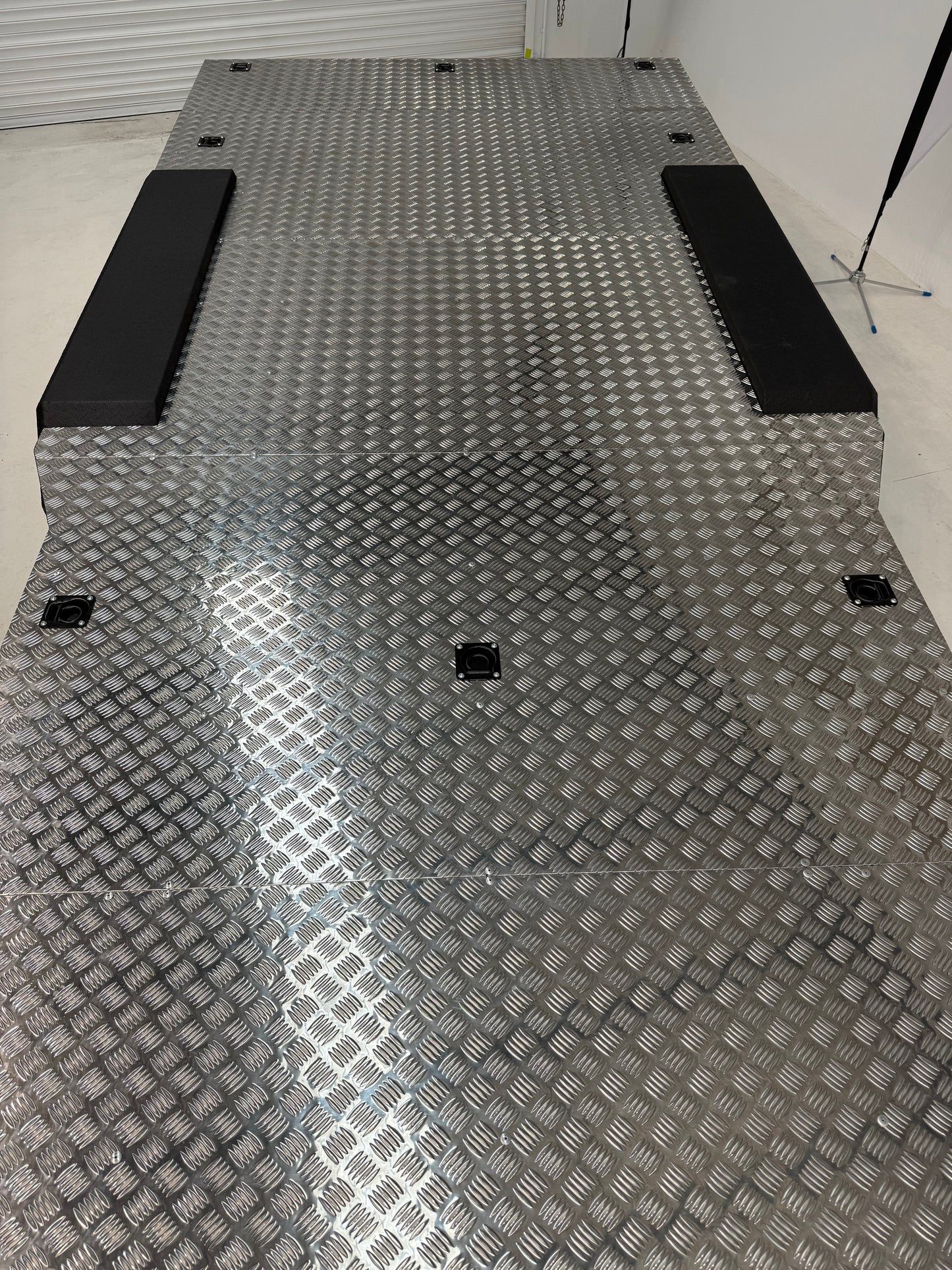 Roadking H2 Hauler - Standard Model