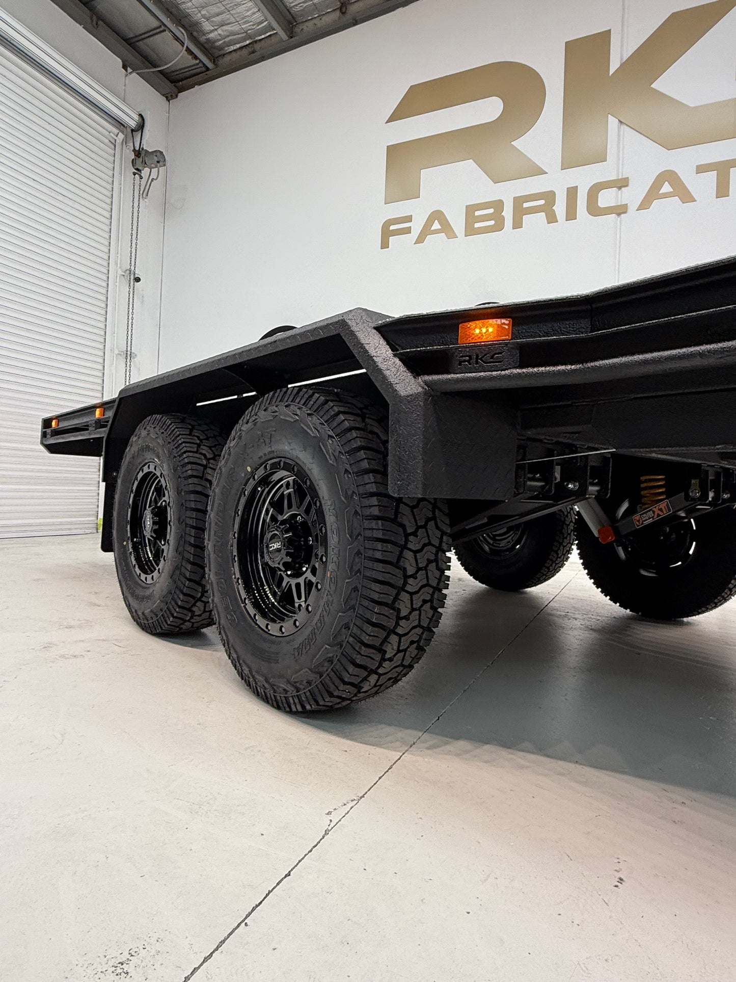 Roadking H2 Hauler - Standard Model