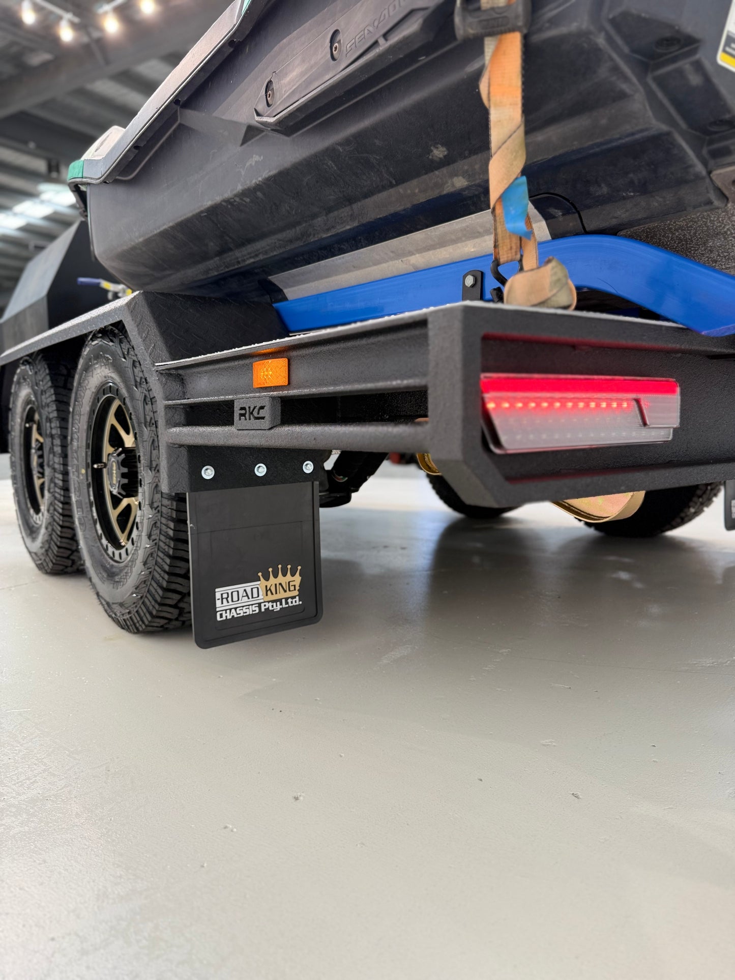 Roadking H2 RINSED CO Edition