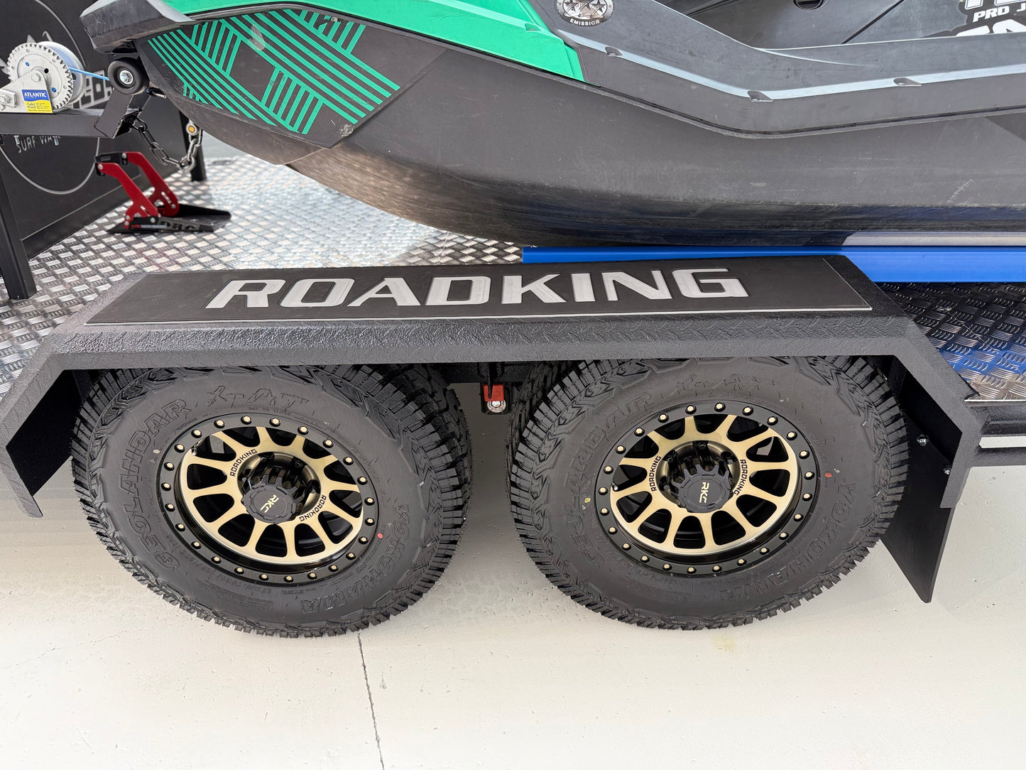 Roadking H2 RINSED CO Edition