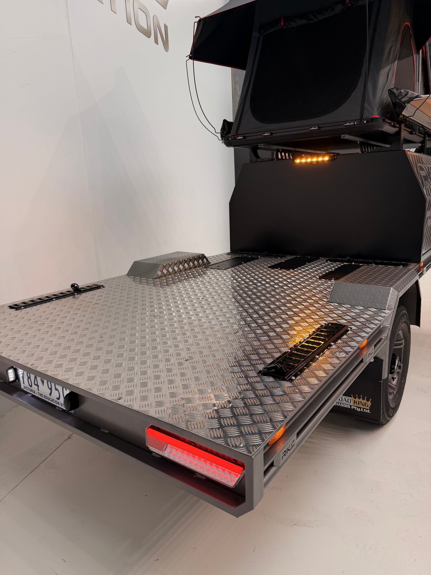 Roadking H1 Moto Hauler Single Axle