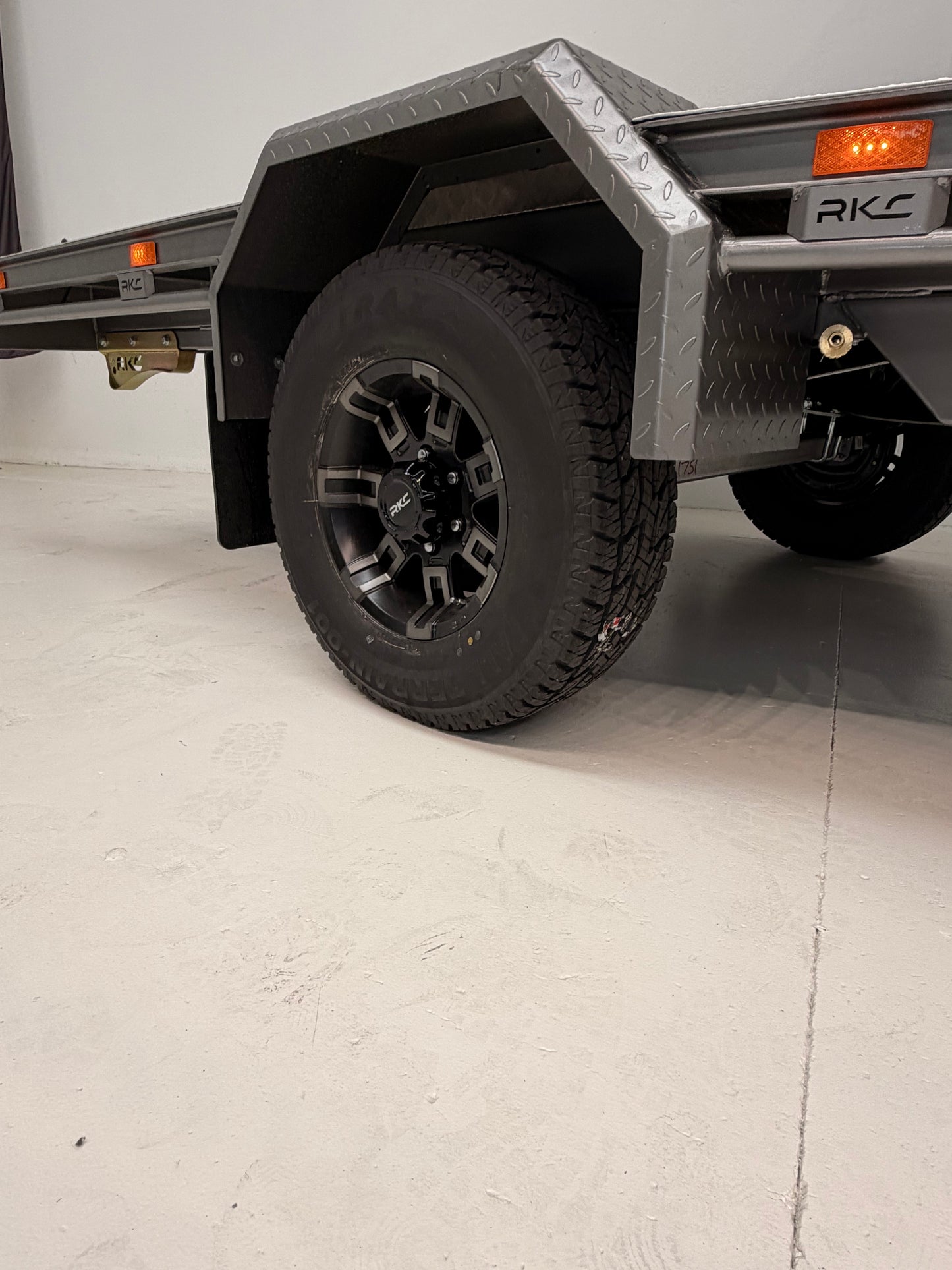 Roadking H1 Moto Hauler Single Axle