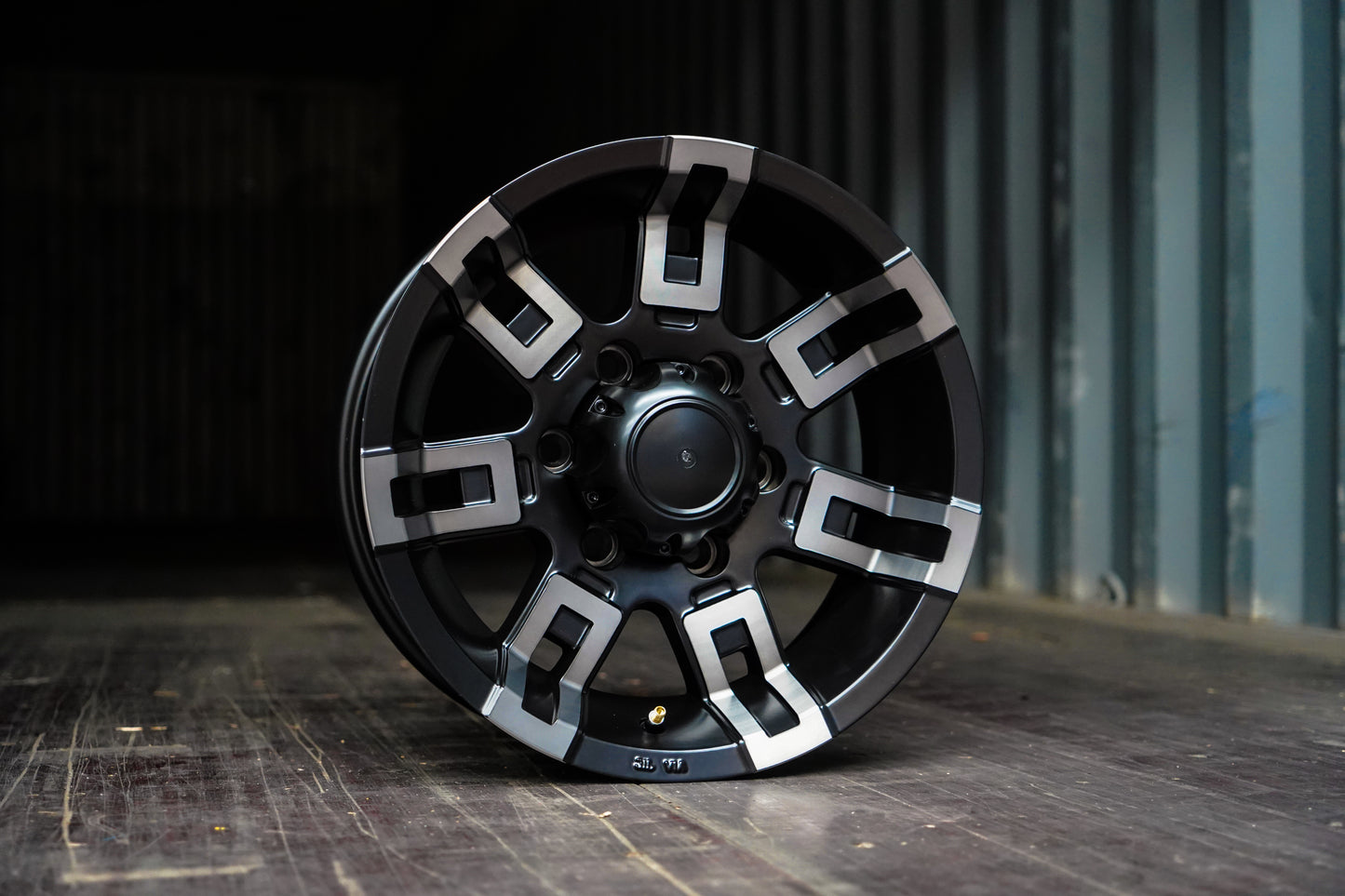 Roadking Chassis Hub Caps – To suit 15" and 16" wheels